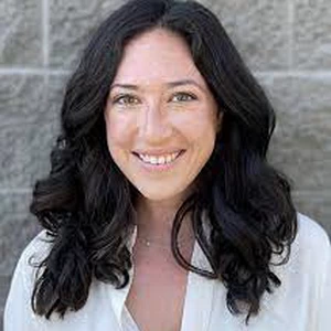 Dr. Stephanie Goldschmidt